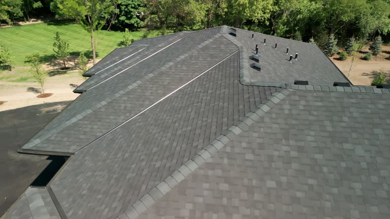 Fast & Reliable Emergency Roof Repairs in Lake Belvedere Estates, FL